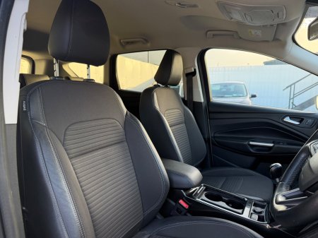 2019 Ford Kuga - photo 9