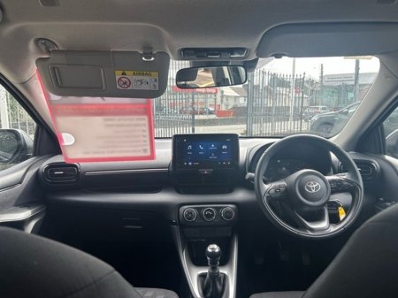2024 Toyota Yaris - photo 8