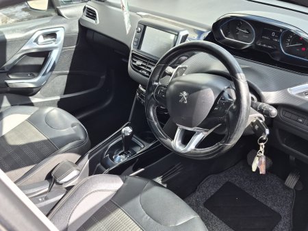 2017 Peugeot 2008 - photo 10