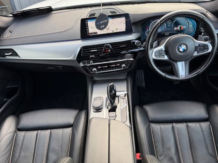 2018 BMW 5-Series - photo 18