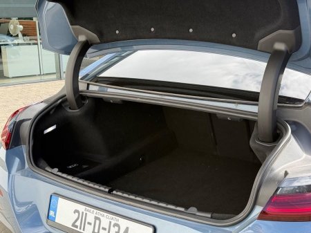 2021 BMW 8-Series - photo 10