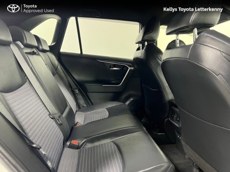 2019 Toyota RAV4 - photo 11