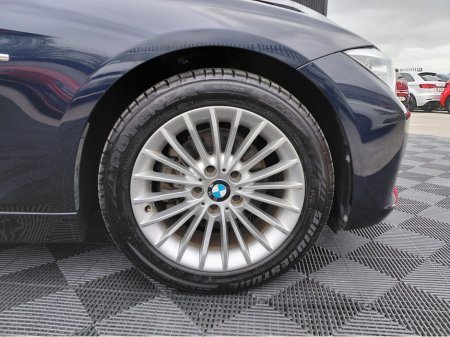 2015 BMW 3-Series - photo 2