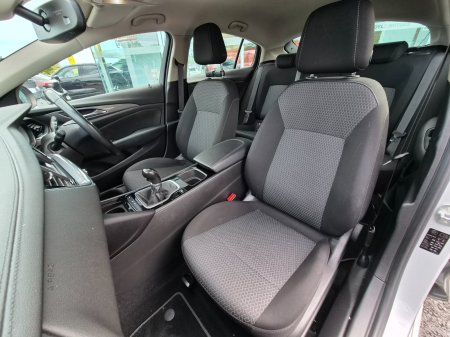 2022 Opel Insignia - photo 11