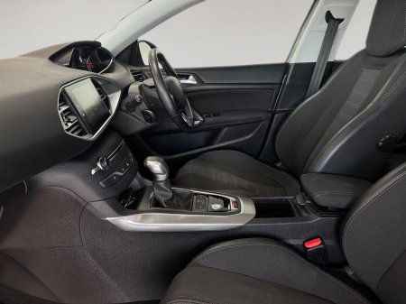 2018 Peugeot 308 - photo 18