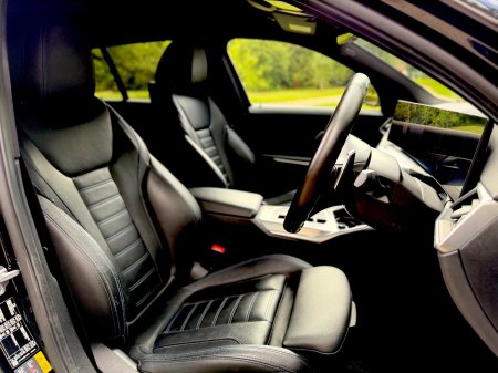 2023 BMW 3-Series - photo 25
