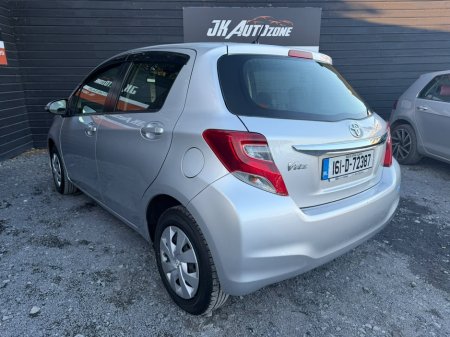 2016 Toyota Yaris - photo 6