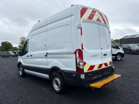 2018 Ford Transit - photo 2