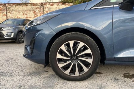 2023 Ford Fiesta - photo 8