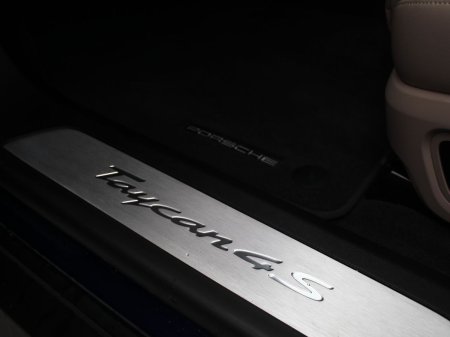 2024 Porsche Taycan - photo 16