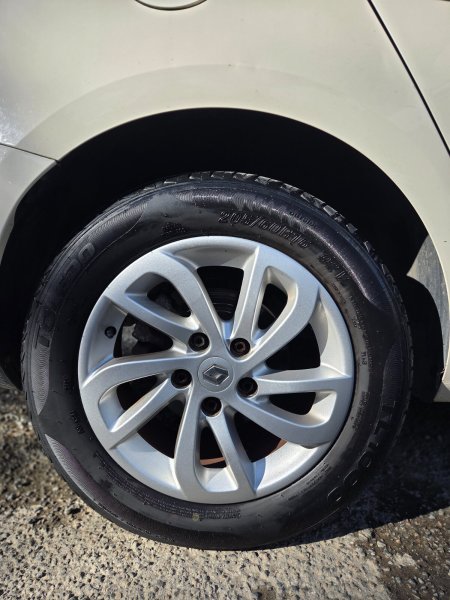 2013 Renault Fluence - photo 13