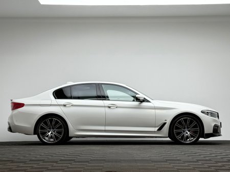 2020 BMW 5-Series - photo 8