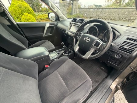 2015 Toyota Land Cruiser - photo 8