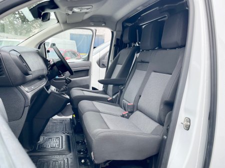 2024 Toyota Proace - photo 24