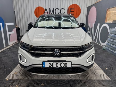 2024 Volkswagen T-Roc - photo 2