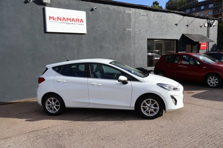 2018 Ford Fiesta - photo 2