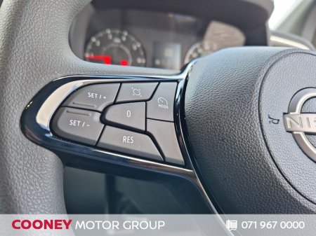 2027 Nissan Interstar - photo 17