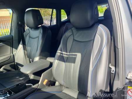 2025 Volkswagen Tiguan - photo 36