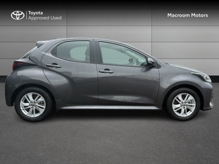 2024 Toyota Yaris - photo 3