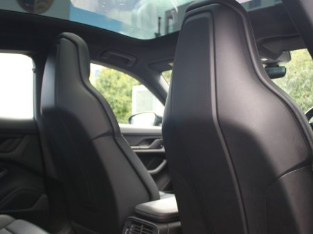 2023 Porsche Taycan - photo 9