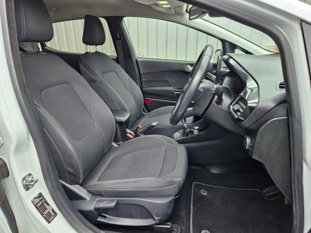 2019 Ford Fiesta - photo 10