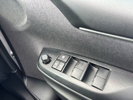 2023 Toyota Yaris - photo 14