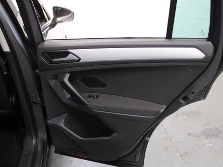 2019 Volkswagen Tiguan - photo 30