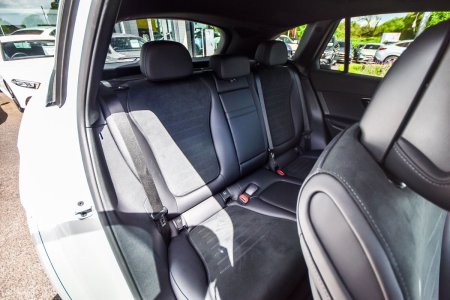 2025 Mercedes-Benz GLC - photo 14