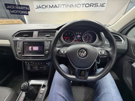 2017 Volkswagen Tiguan - photo 22