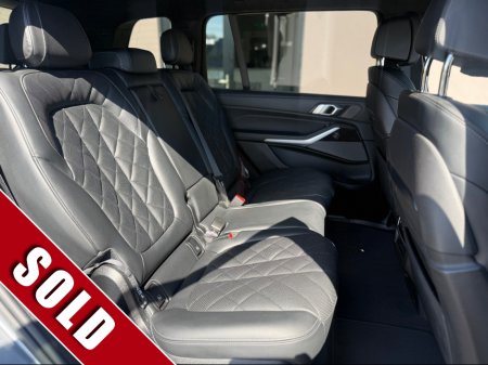 2025 BMW X7 - photo 30