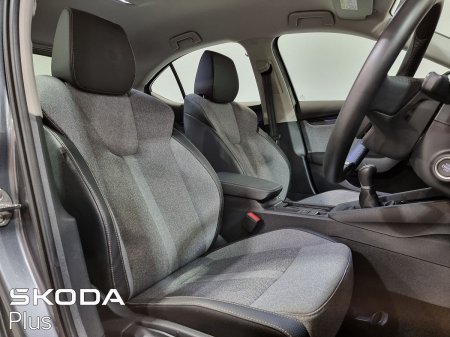 2025 Skoda Octavia - photo 28