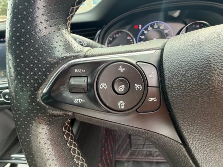 2022 Opel Insignia - photo 18