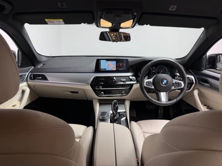 2018 BMW 5-Series - photo 10
