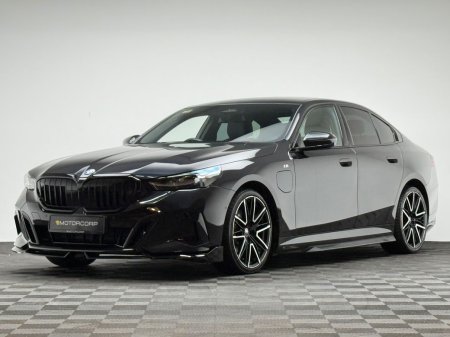 2024 BMW 5-Series - photo 3