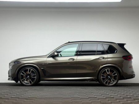 2025 BMW X5 - photo 4
