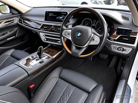 2017 BMW 7-Series - photo 8