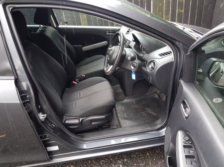 2014 Mazda Demio - photo 13