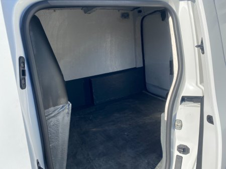 2020 Peugeot Partner - photo 12
