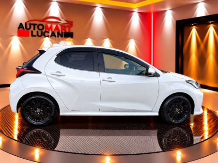 2022 Toyota Yaris - photo 3