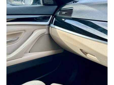 2017 BMW 5-Series - photo 11