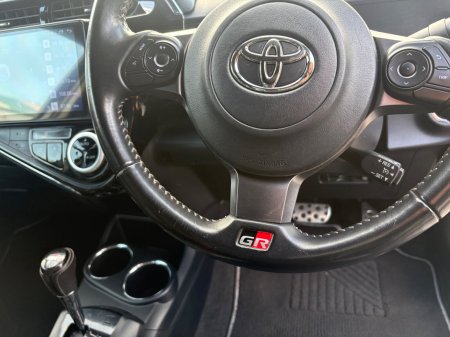 2020 Toyota Aqua - photo 11