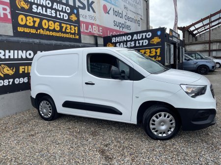 2022 Opel Combo - photo 2