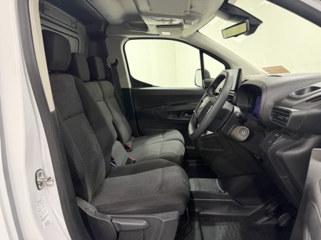 2024 Citroen Berlingo - photo 9