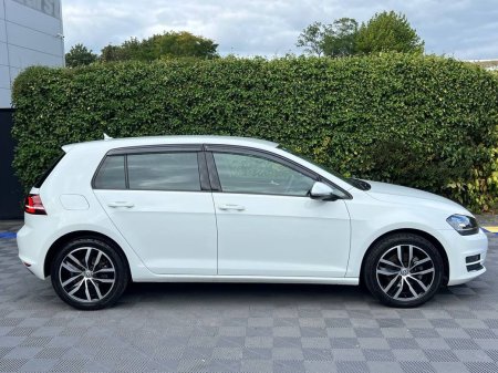 2017 Volkswagen Golf - photo 2