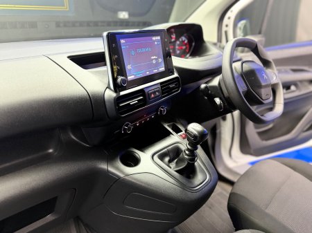 2022 Peugeot Partner - photo 16