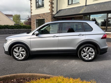 2022 Volkswagen Tiguan - photo 4