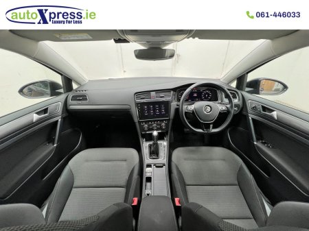 2018 Volkswagen Golf - photo 2