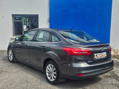 2017 Ford Focus - photo 3