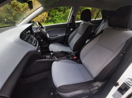 2016 Hyundai i20 - photo 10