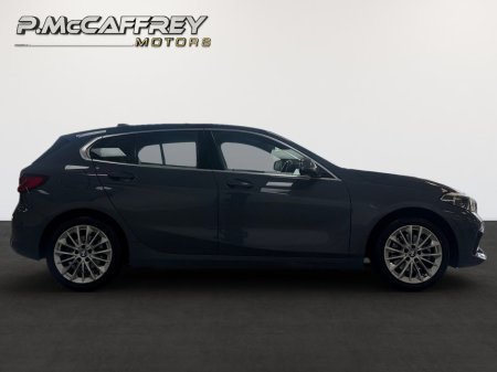 2021 BMW 1-Series - photo 4
